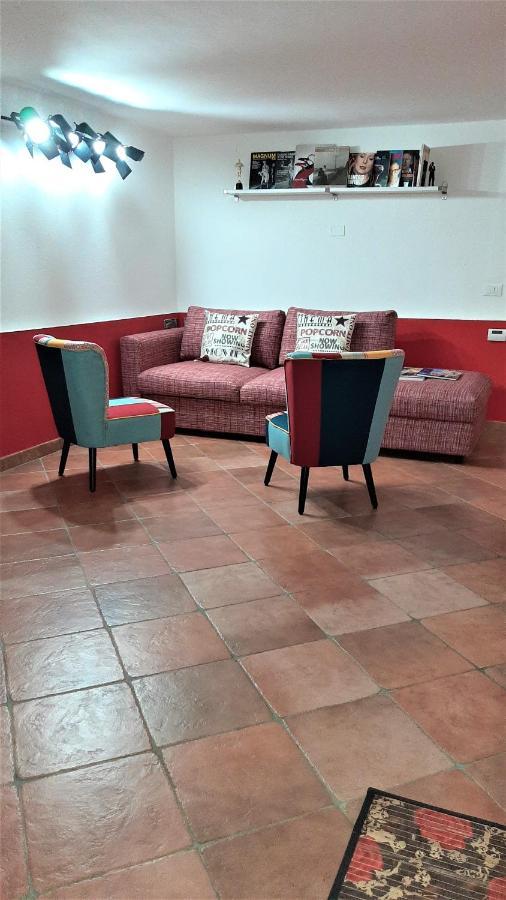 Movie Star Apartment With Garden Флоренція Екстер'єр фото