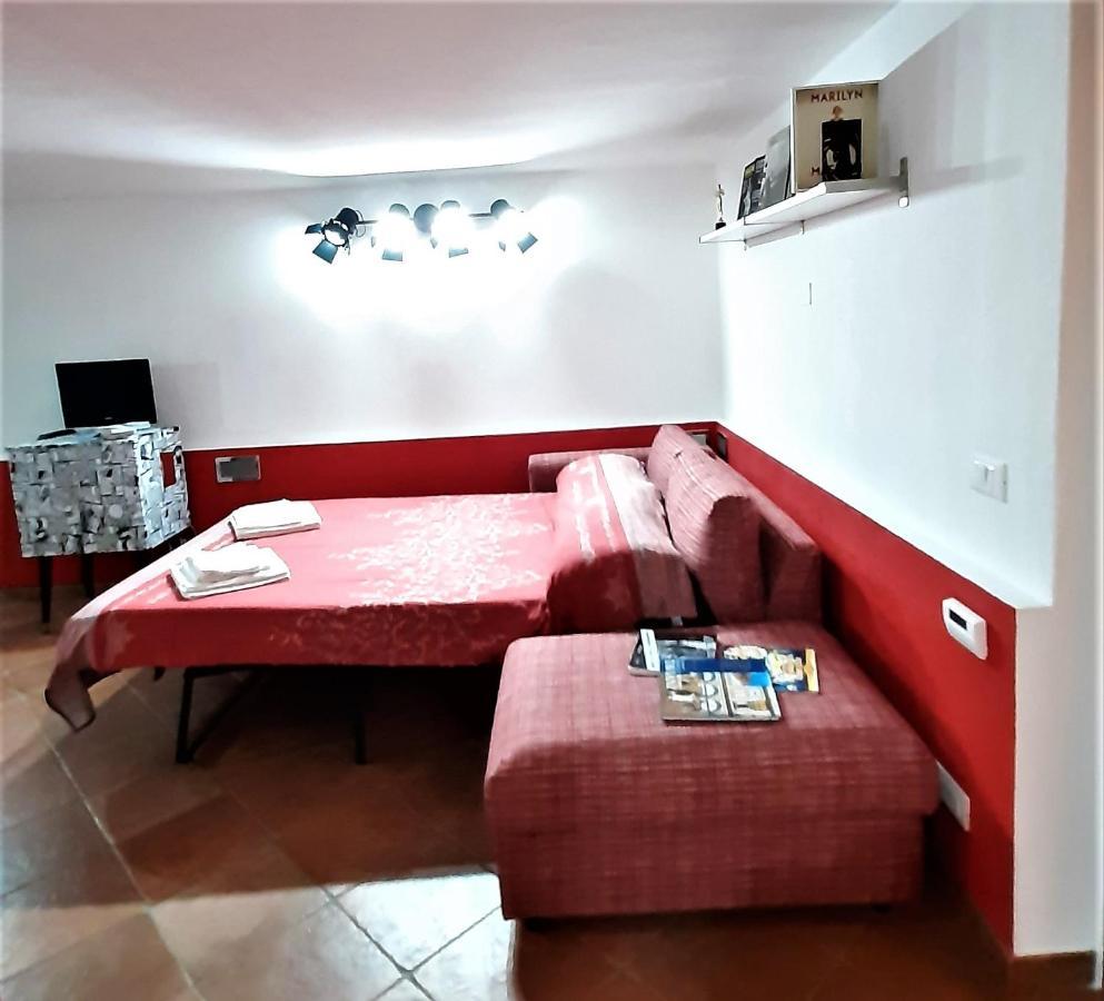 Movie Star Apartment With Garden Флоренція Екстер'єр фото